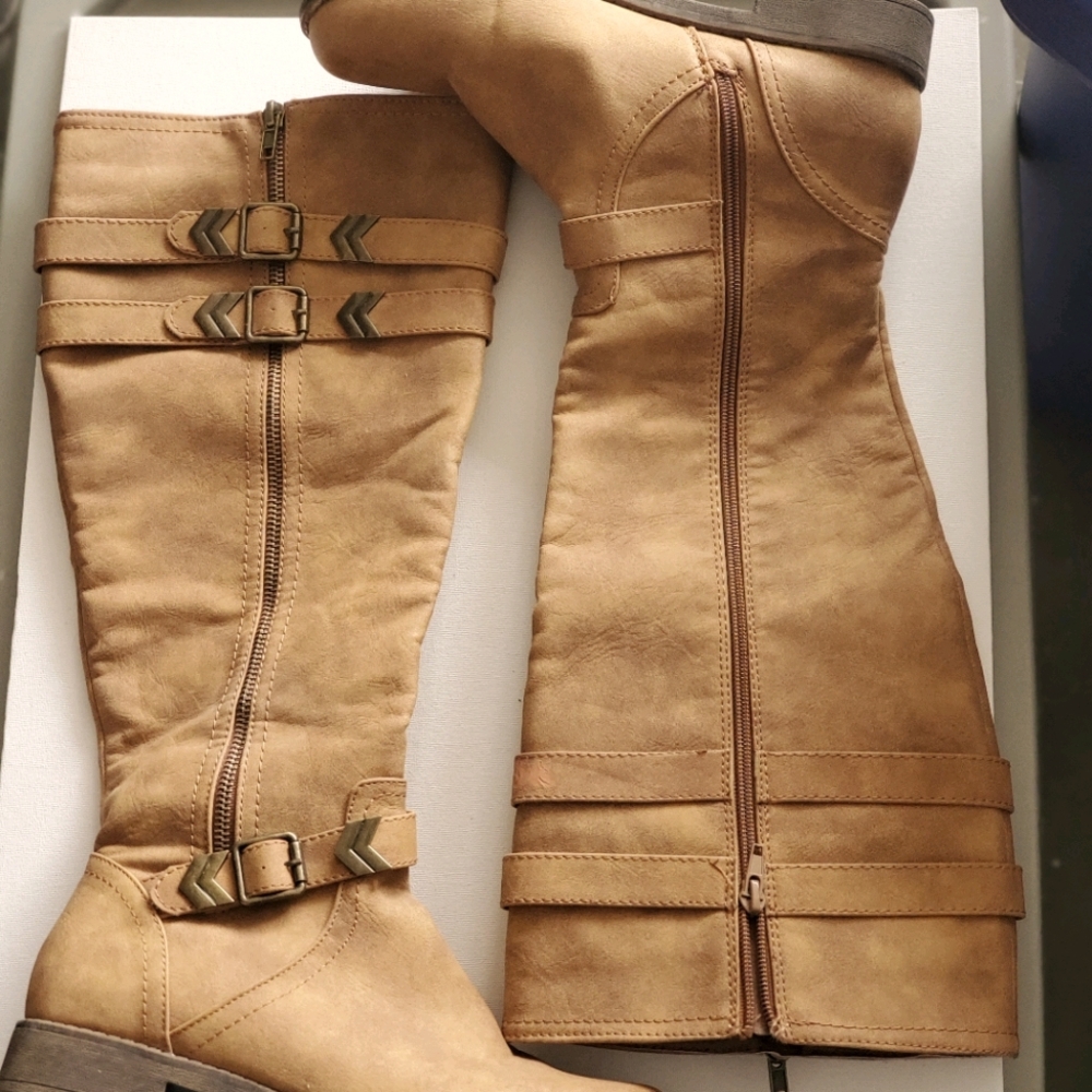 8W Karly Wide JustFab Boots